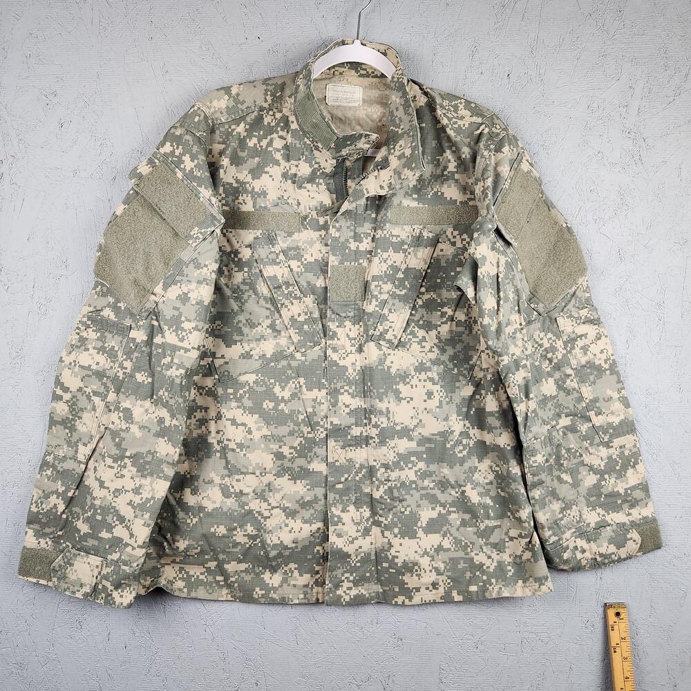 US Army ACU Jacket Mens Medium Regular UCP Digital Camo Ripstop Combat Military